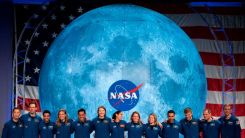 NASA Moon Landing Contract Awarded to Five Companies: SpaceX and Blue Origin to Design Systems